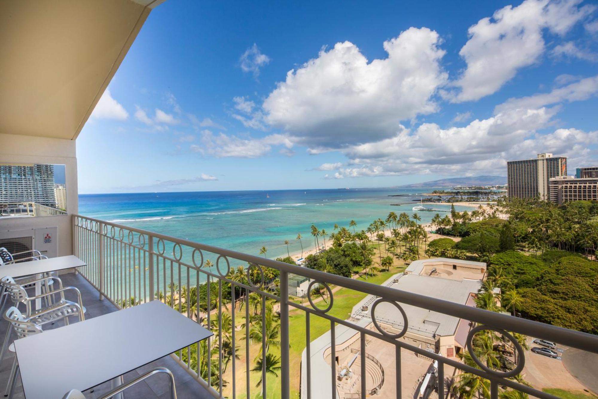 Castle Waikiki Shore Aparthotel Honolulu Exterior foto